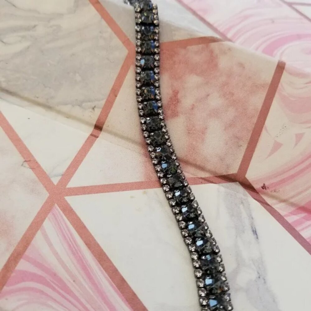 Black gemstones with rhinestones lightweight tennis bracelet. - Picture 6 of 10